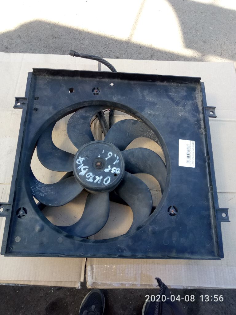 Вентилятор радиатора  Skoda Octavia