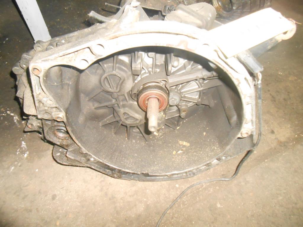 КПП механическая (МКПП) 5-ступенчатая  Renault Laguna