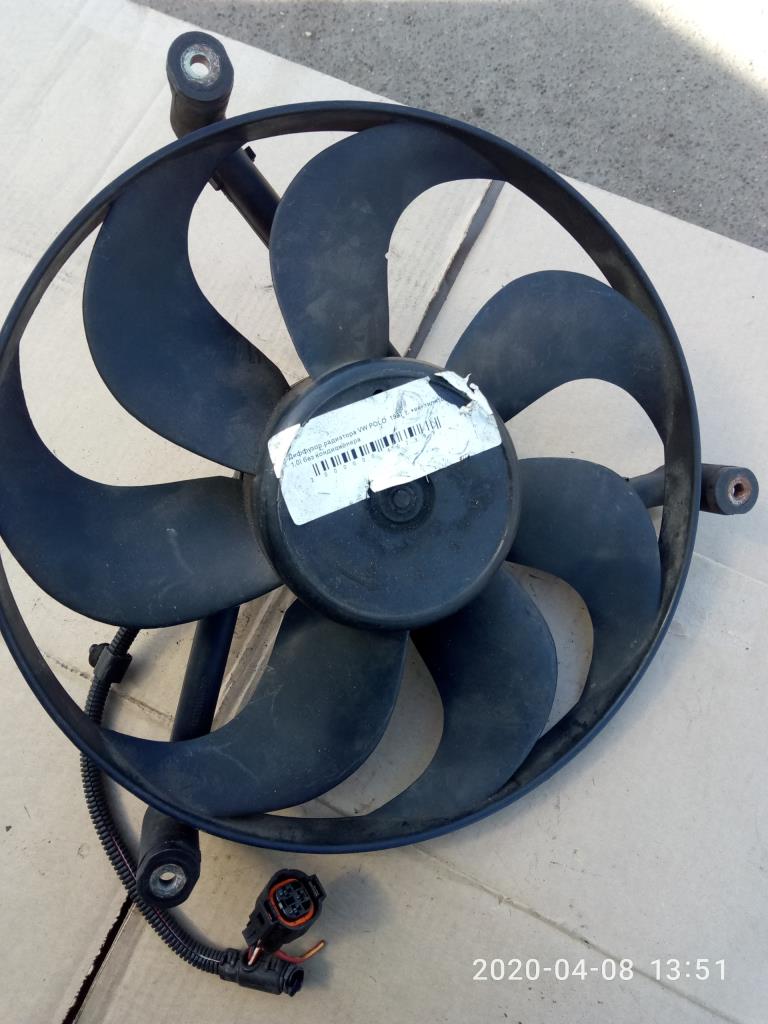 Вентилятор радиатора  Volkswagen Polo