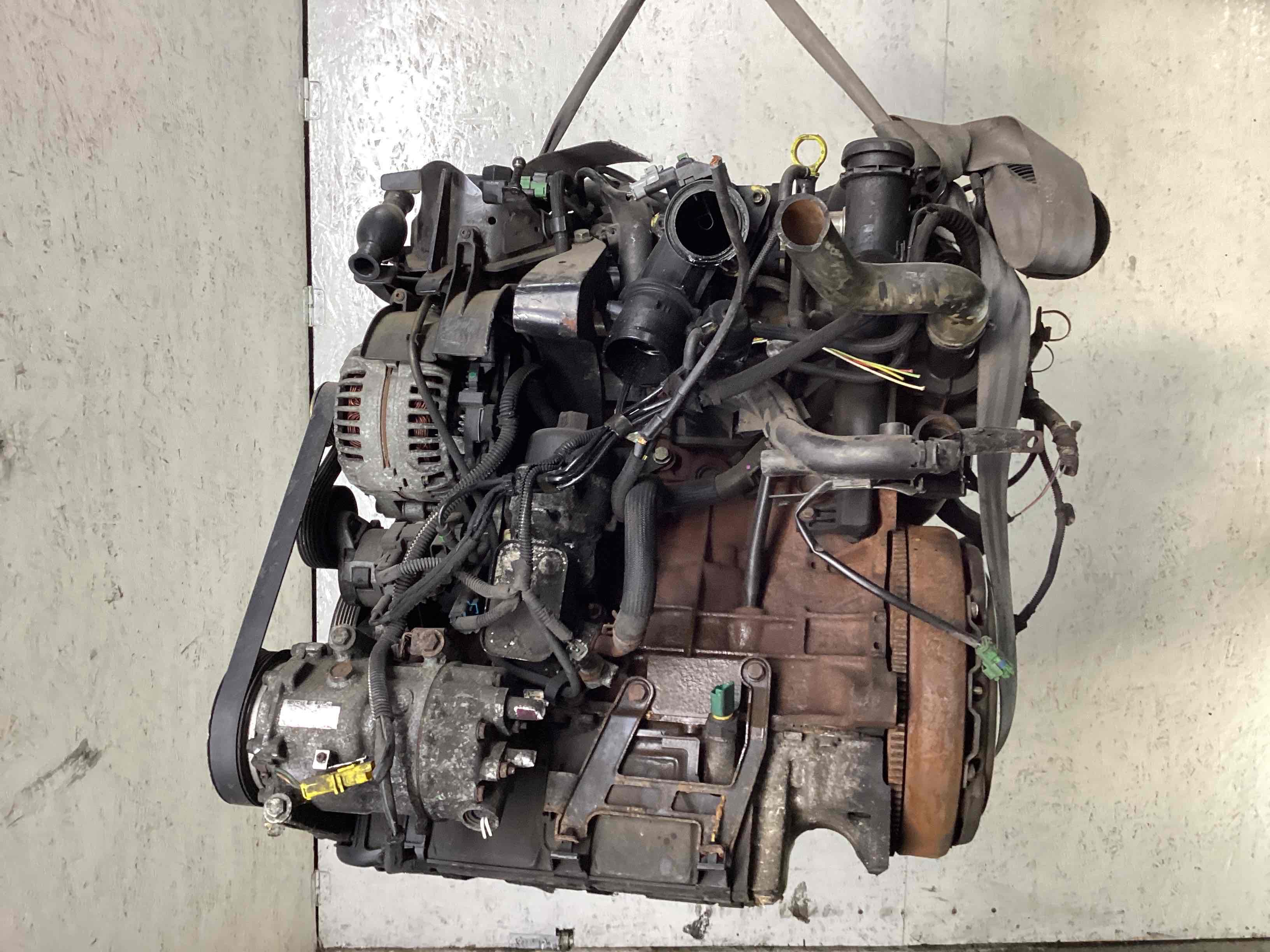 Двигатель  Peugeot 407