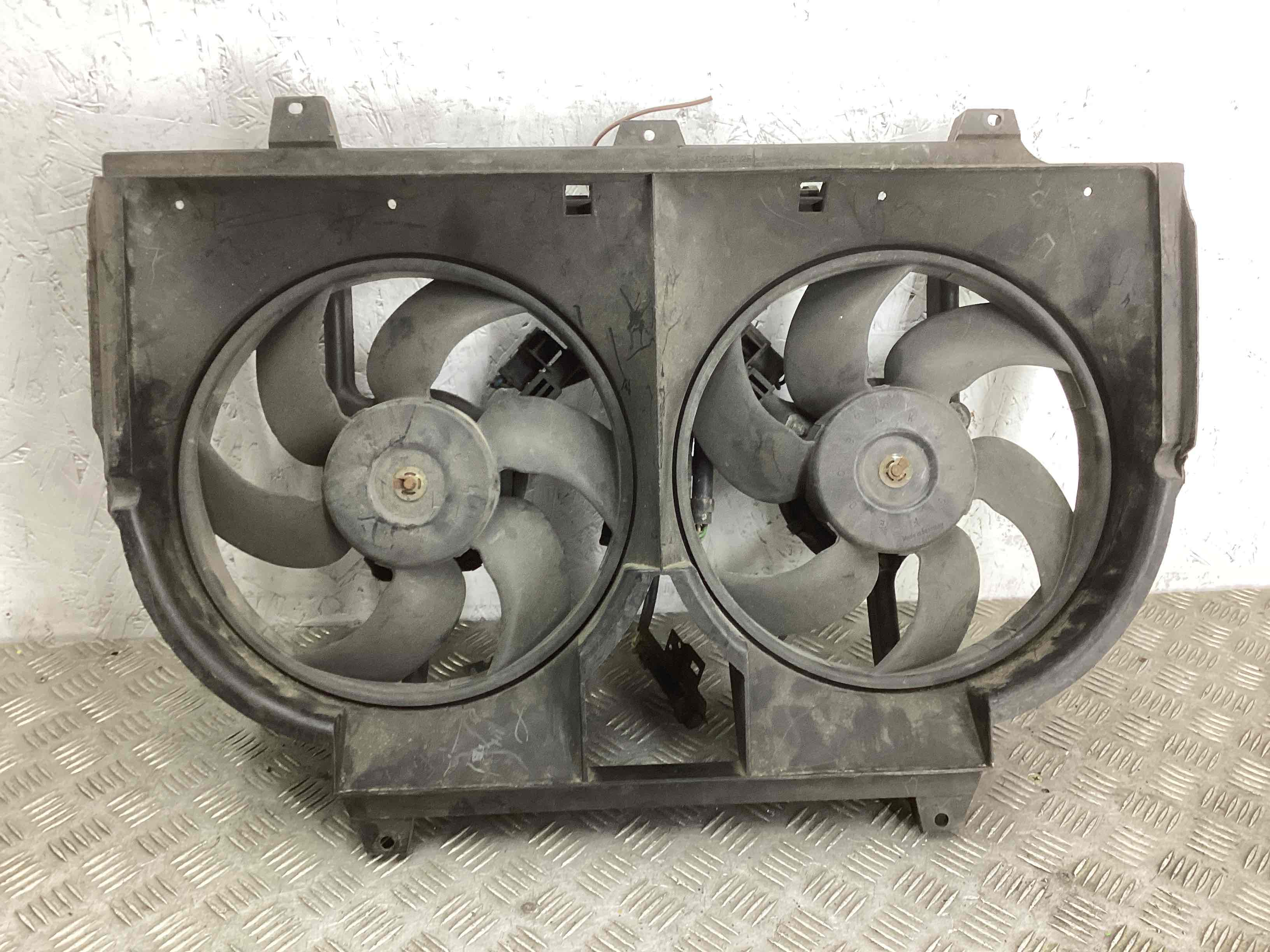 Вентилятор радиатора кондиционера Nissan Serena C23 купить в России
