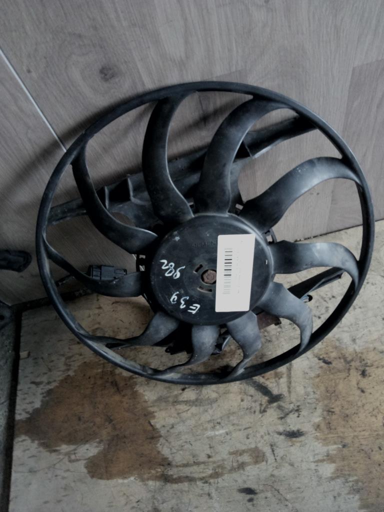 Вентилятор радиатора  BMW 5-Series
