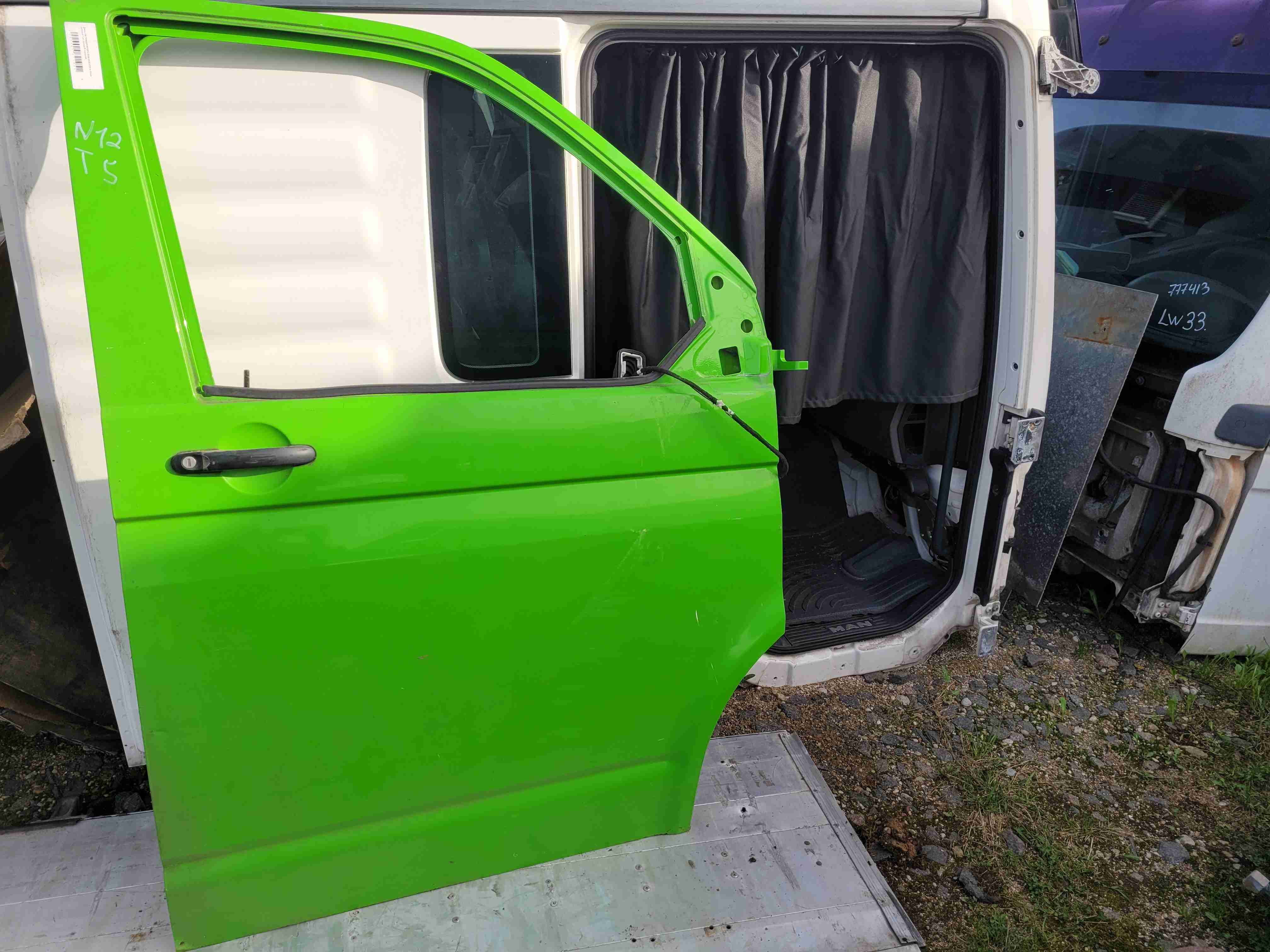 Дверь передняя правая Volkswagen Transporter (T5) купить в Беларуси