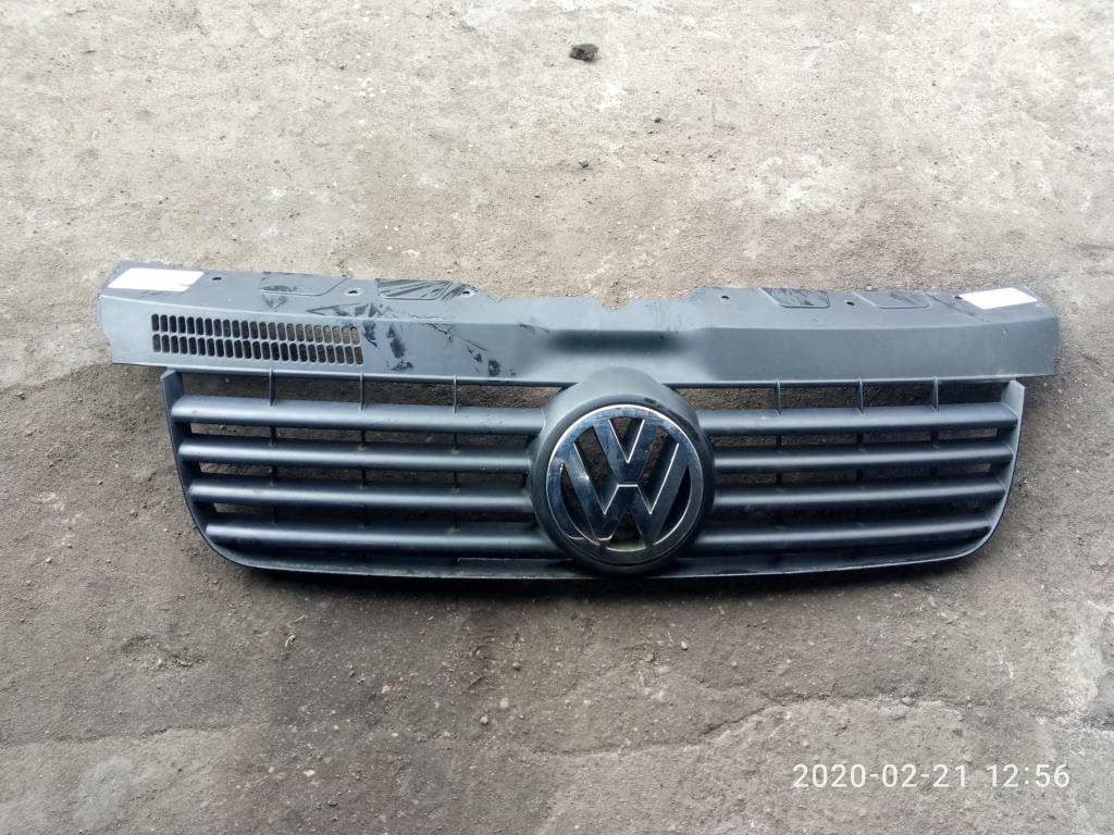 Решетка радиатора  Volkswagen Transporter