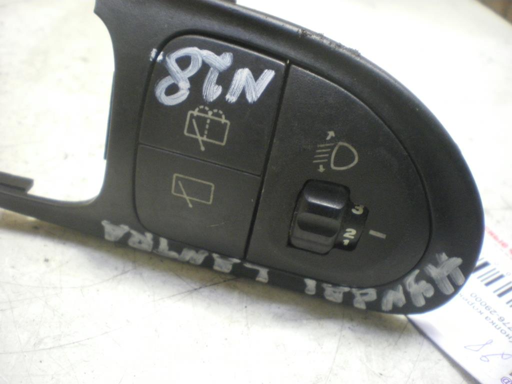 Кнопка корректора фар  Hyundai Lantra