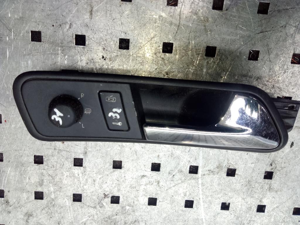 Ручка двери внутренняя передняя правая Volkswagen Touran 1 купить в России