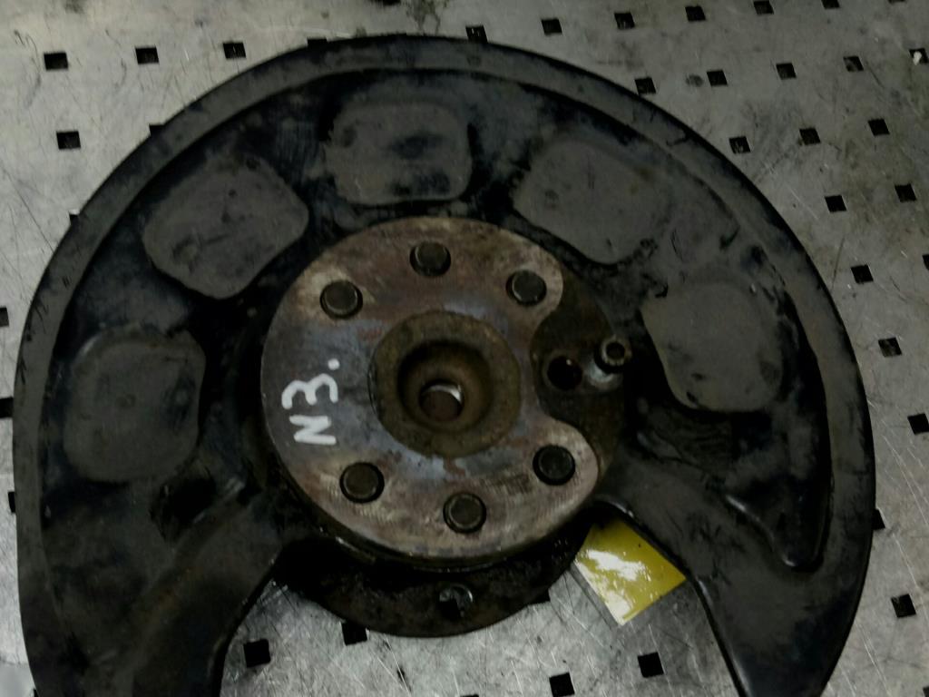Кожух защитный тормозного диска  Volkswagen Caddy