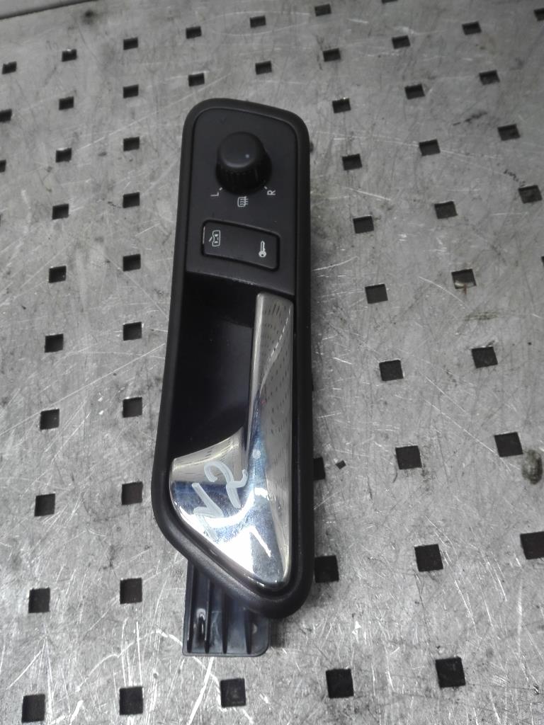 Ручка двери внутренняя передняя левая Volkswagen Touran 1 купить в России
