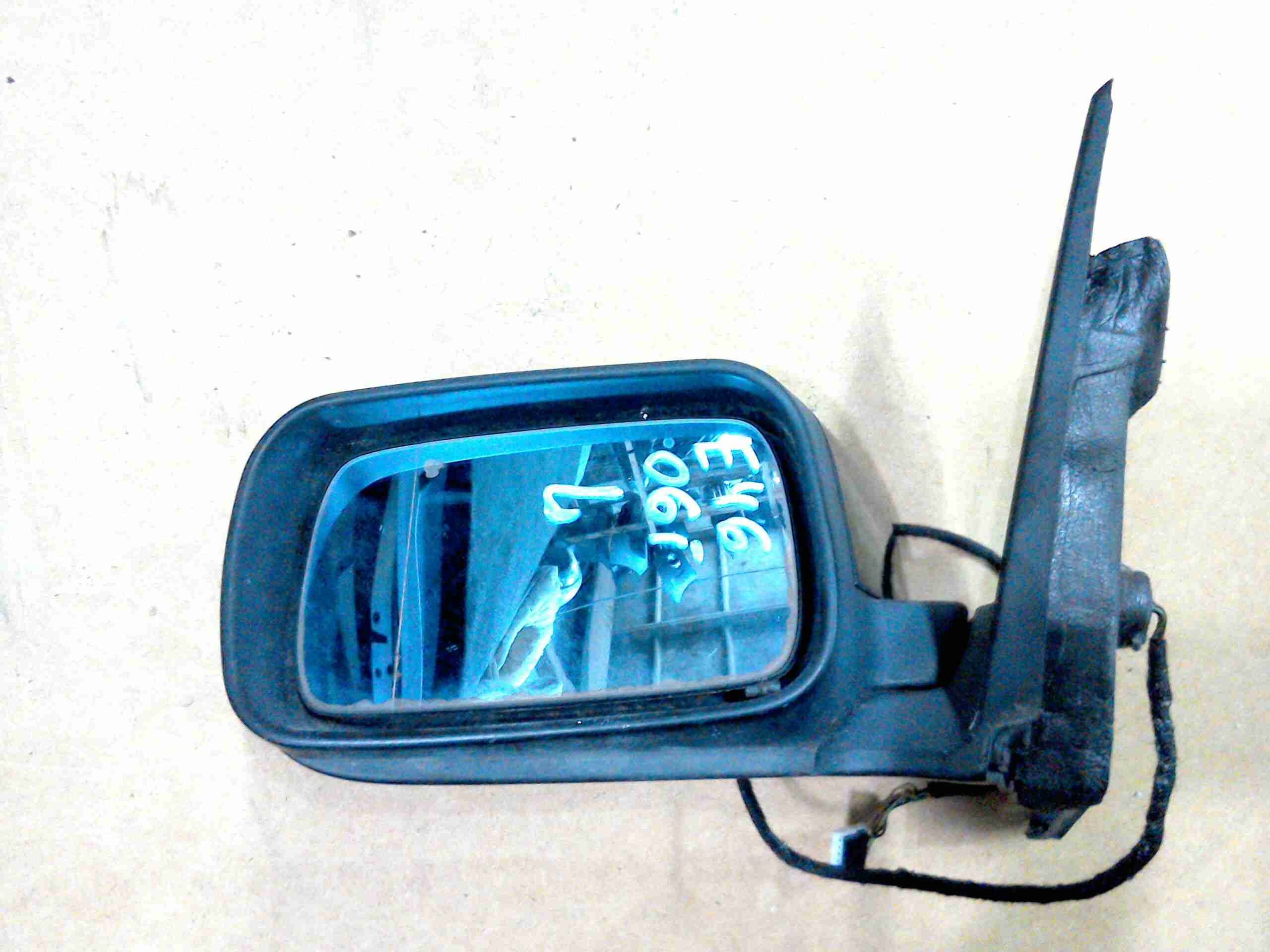 Зеркало наружное левое  BMW 3-Series