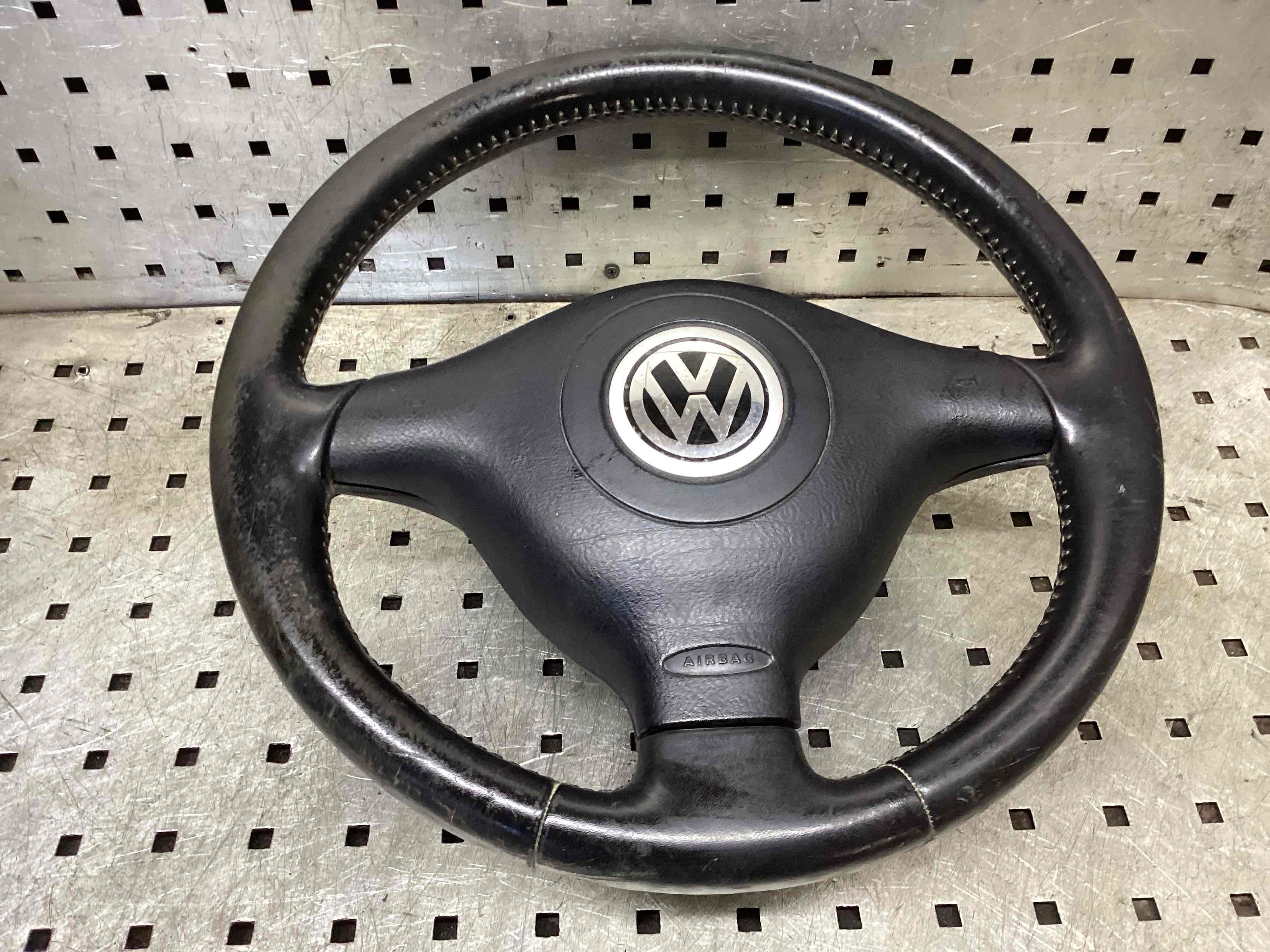 Руль  Volkswagen Passat