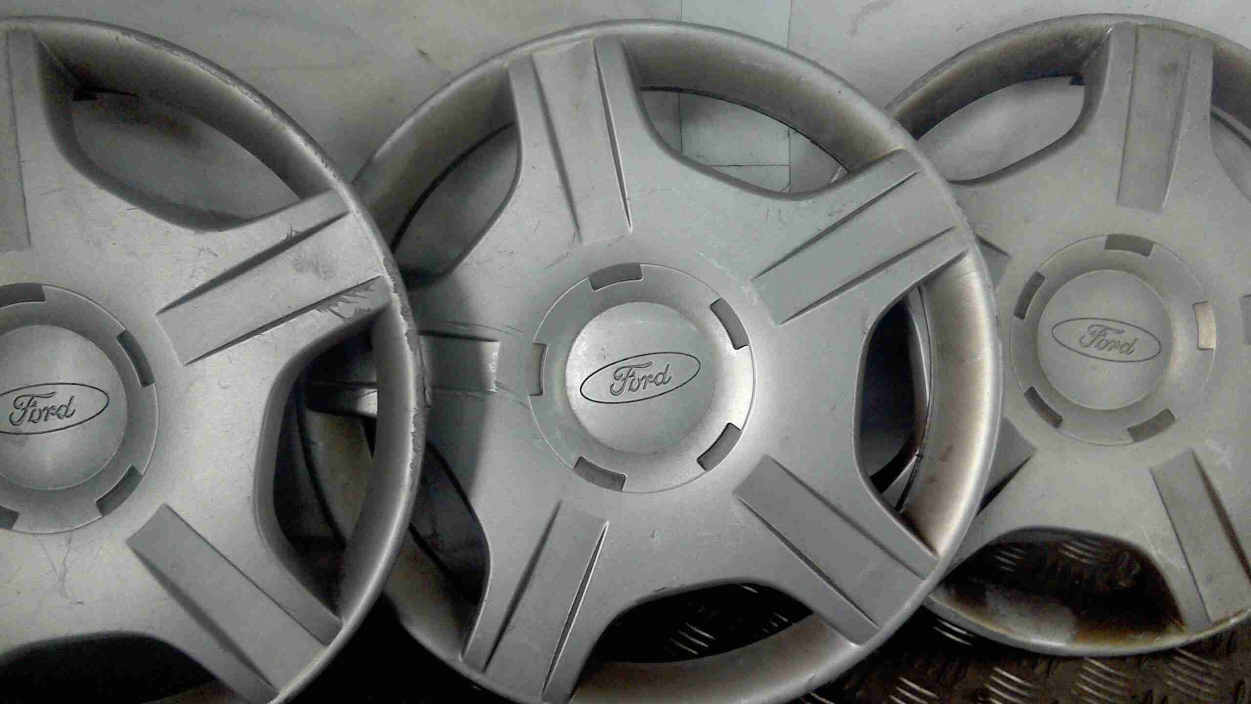 Колпак колесный Ford Focus 1 купить в России