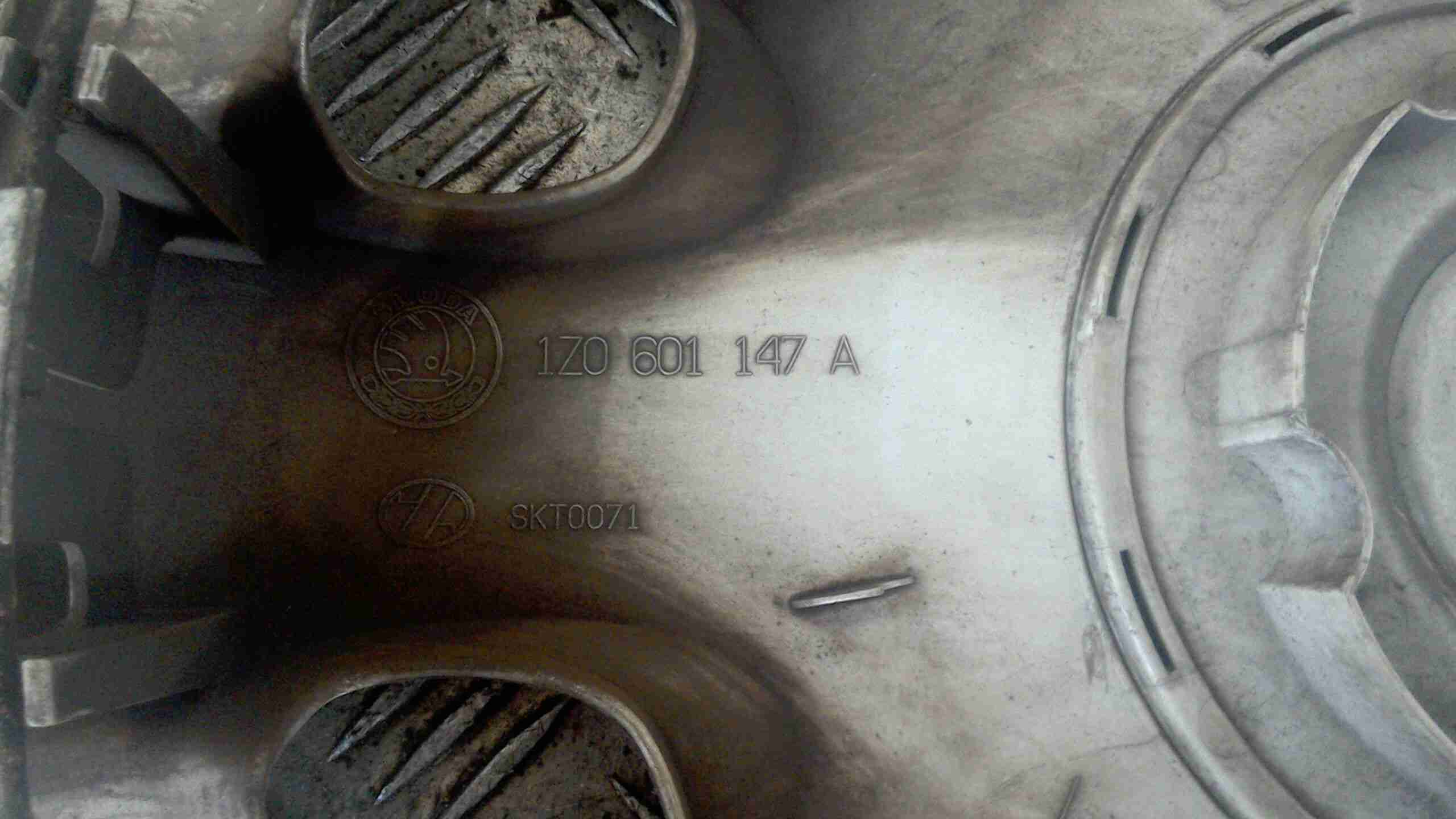 Колпак колесный Skoda Octavia 1Z купить в Беларуси