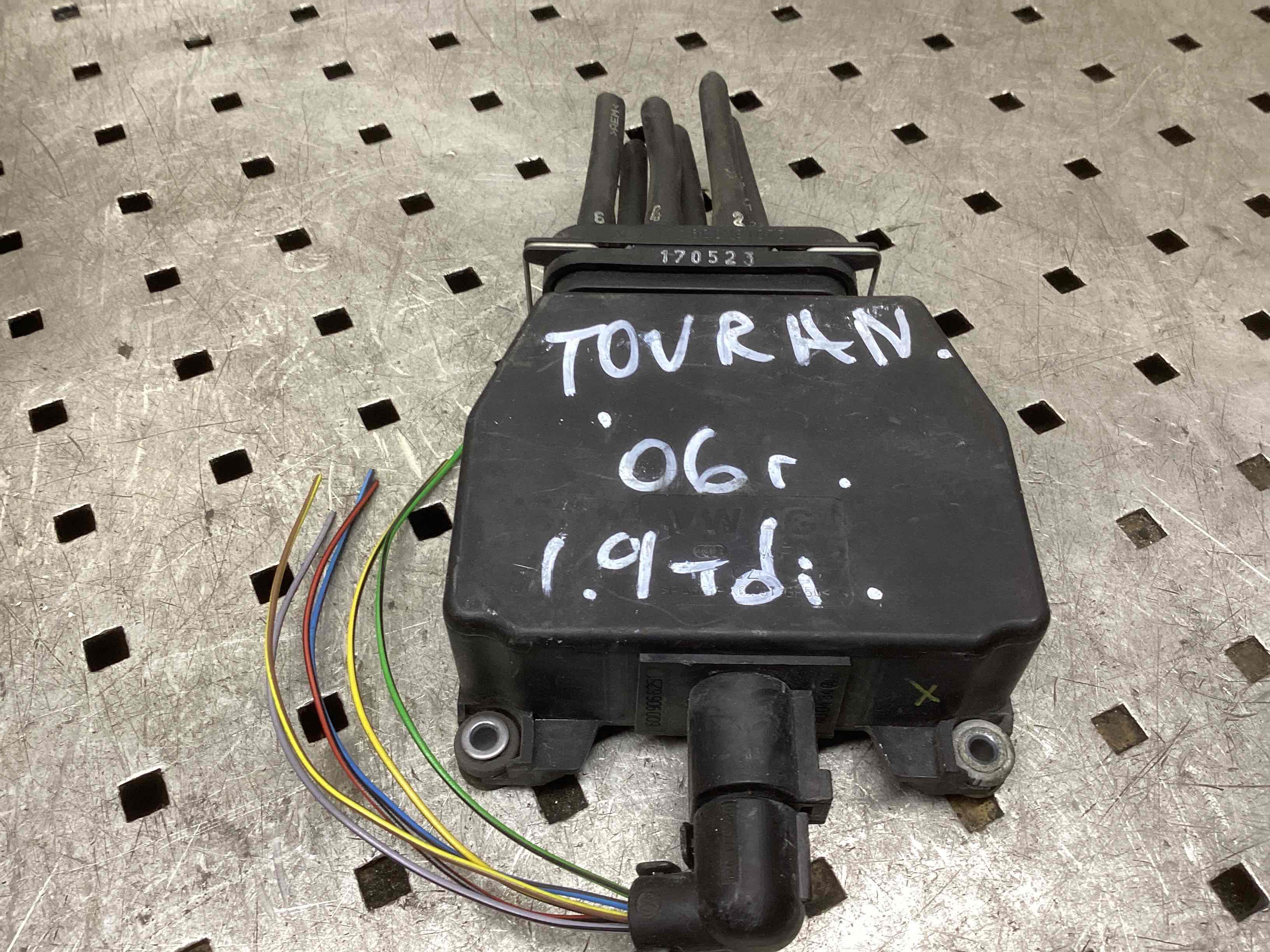 Клапан электромагнитный  Volkswagen Touran