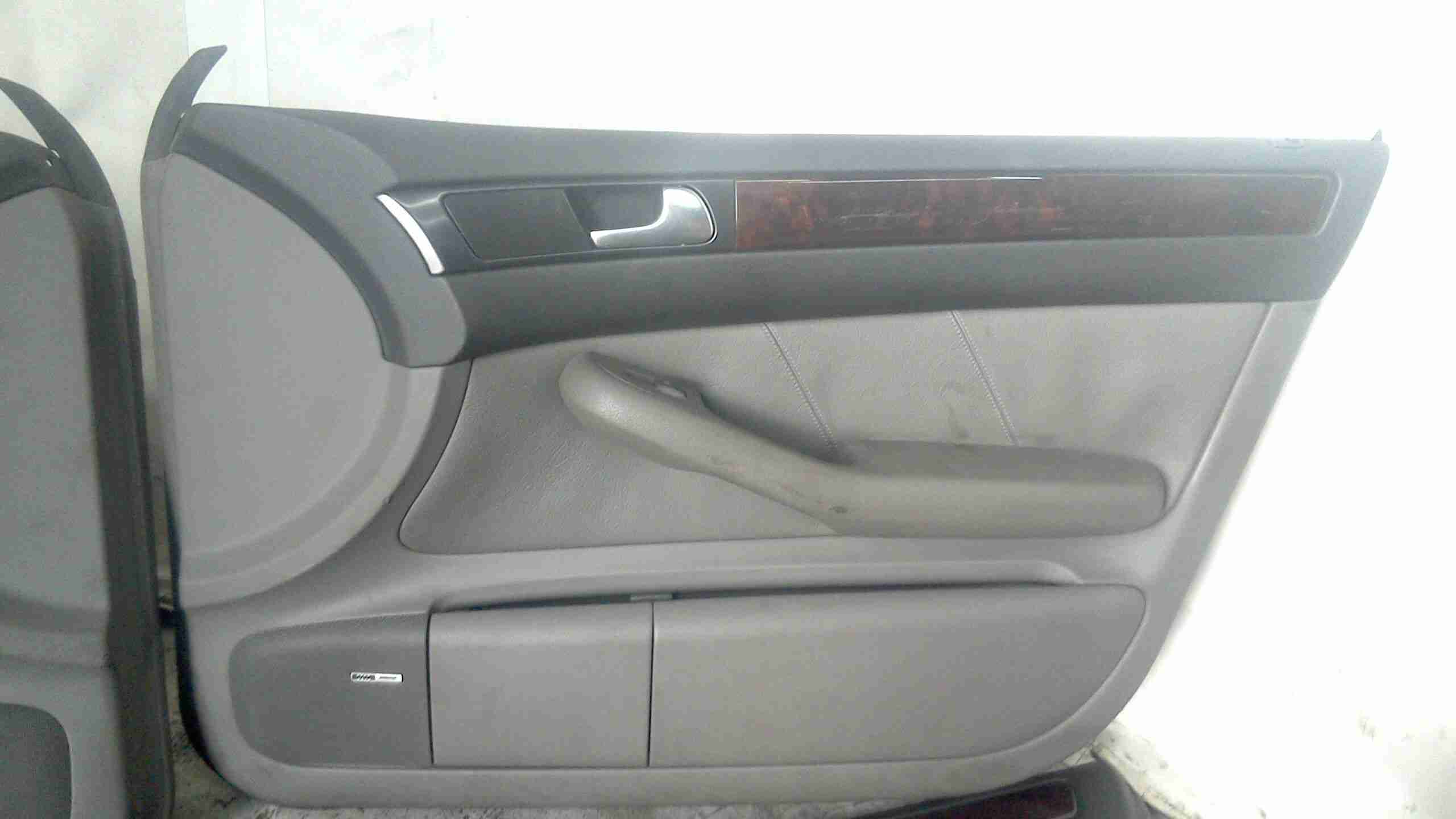 Обшивка (карта) дверей (комплект) Audi A6 C5 купить в Беларуси