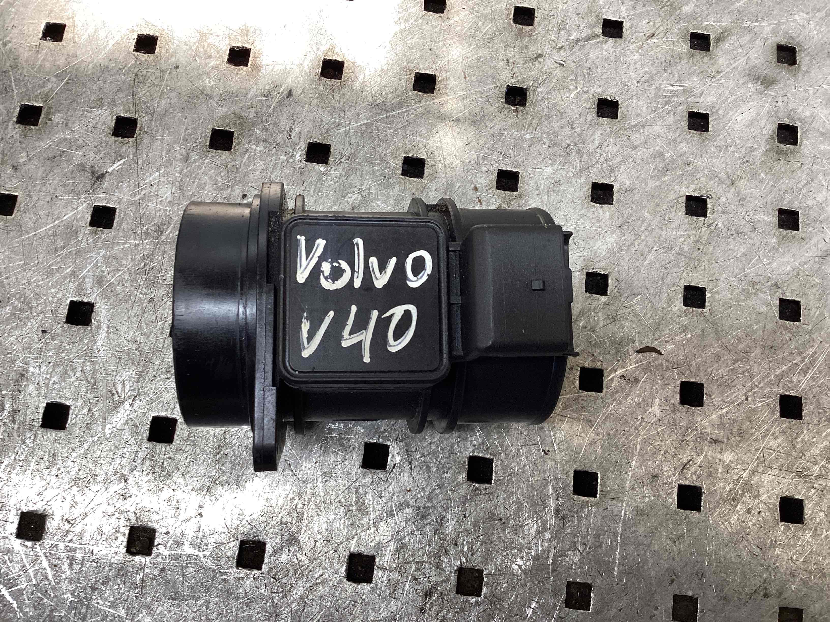 Расходомер воздуха  Volvo V40