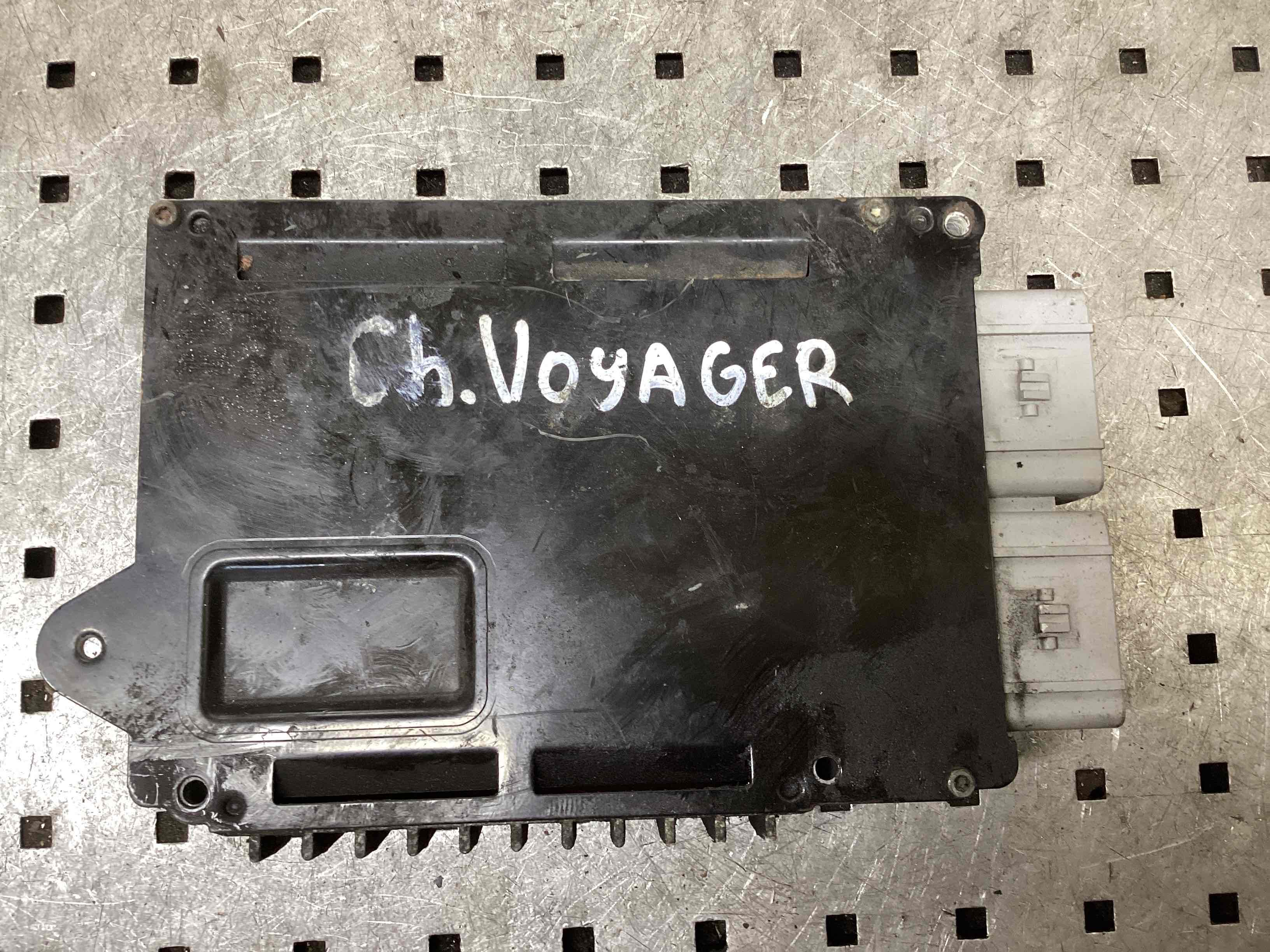 Блок управления двигателем Chrysler Voyager 3 купить в России
