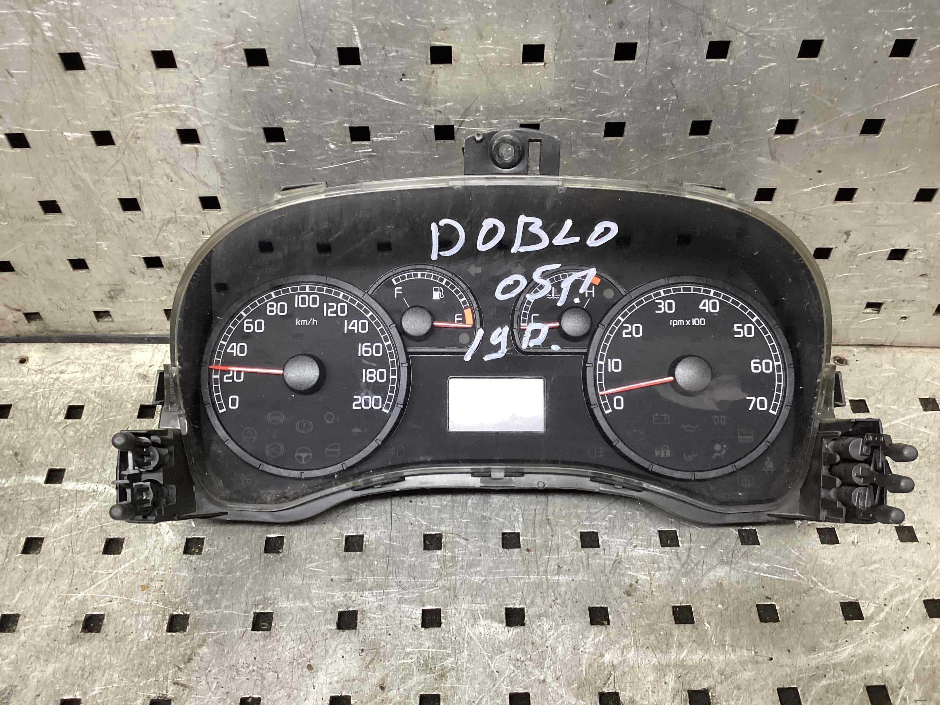 Панель приборная (щиток приборов) Fiat Doblo 1 (223) купить в России