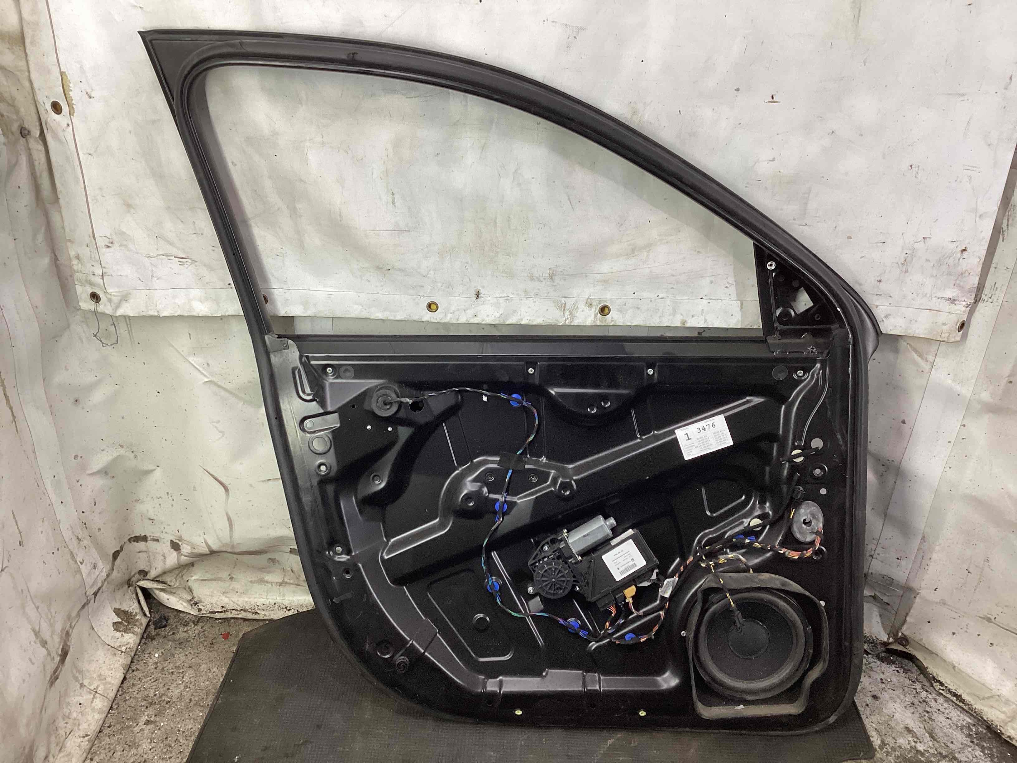 Стеклоподъемник механический двери передней левой Volkswagen Touareg 1 купить в Беларуси
