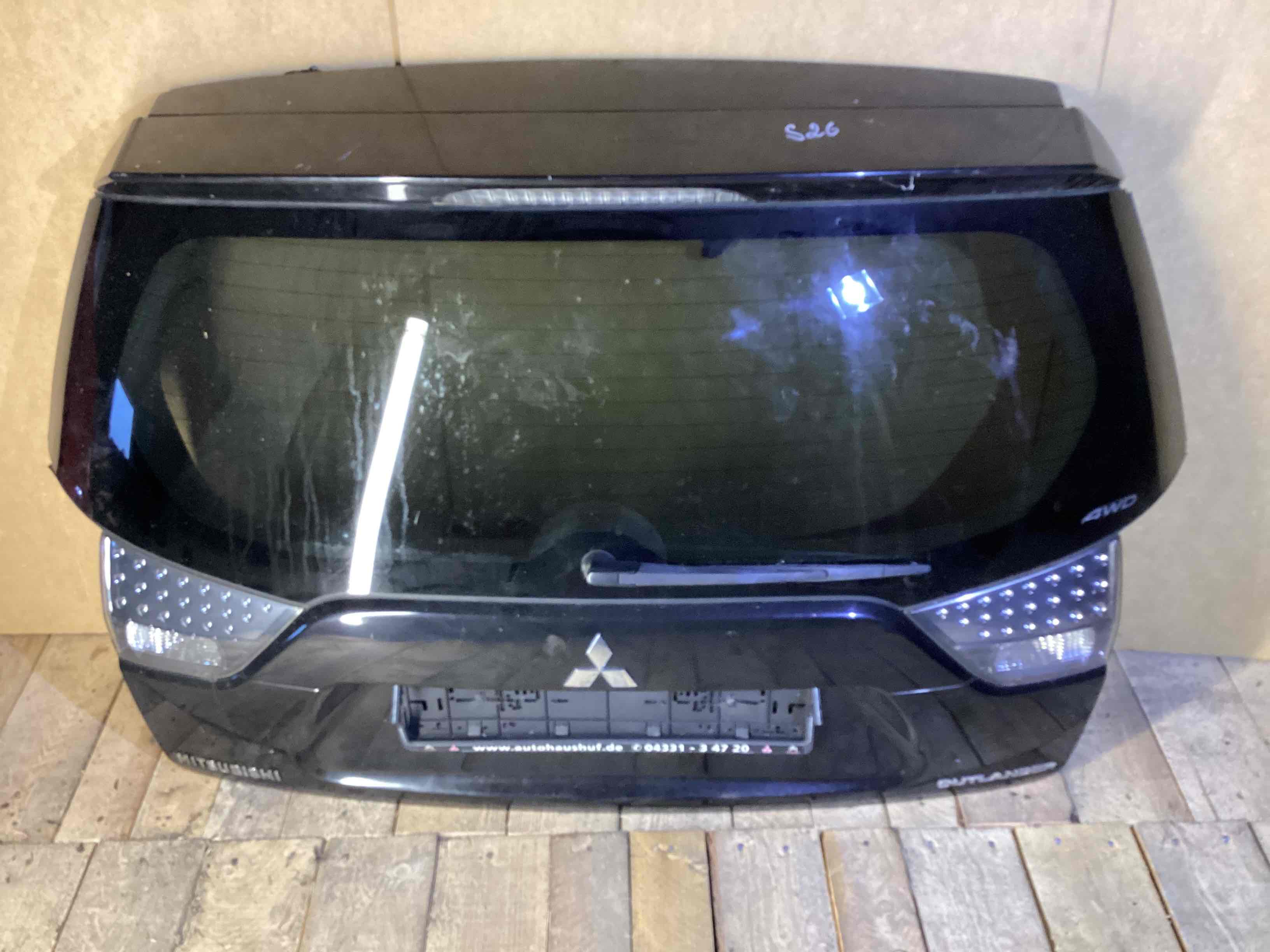 Крышка багажника (дверь 3-5)  Mitsubishi Outlander