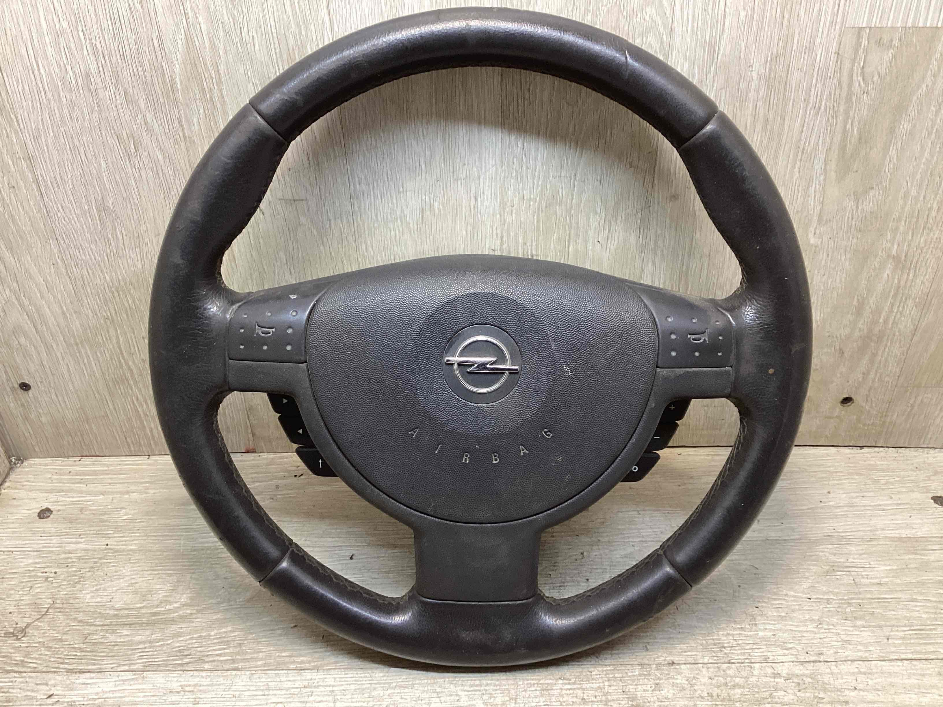 Руль  Opel Corsa