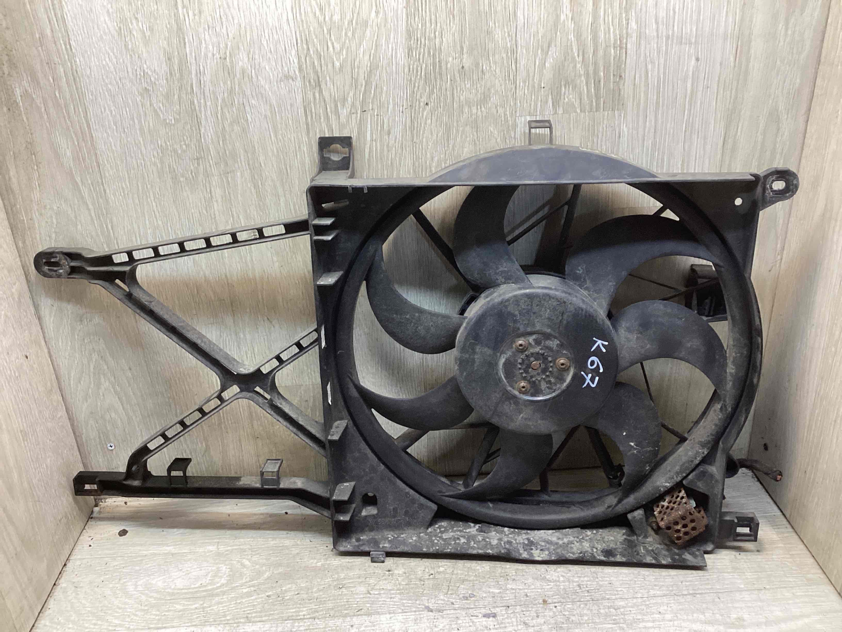 Вентилятор радиатора  Opel Astra