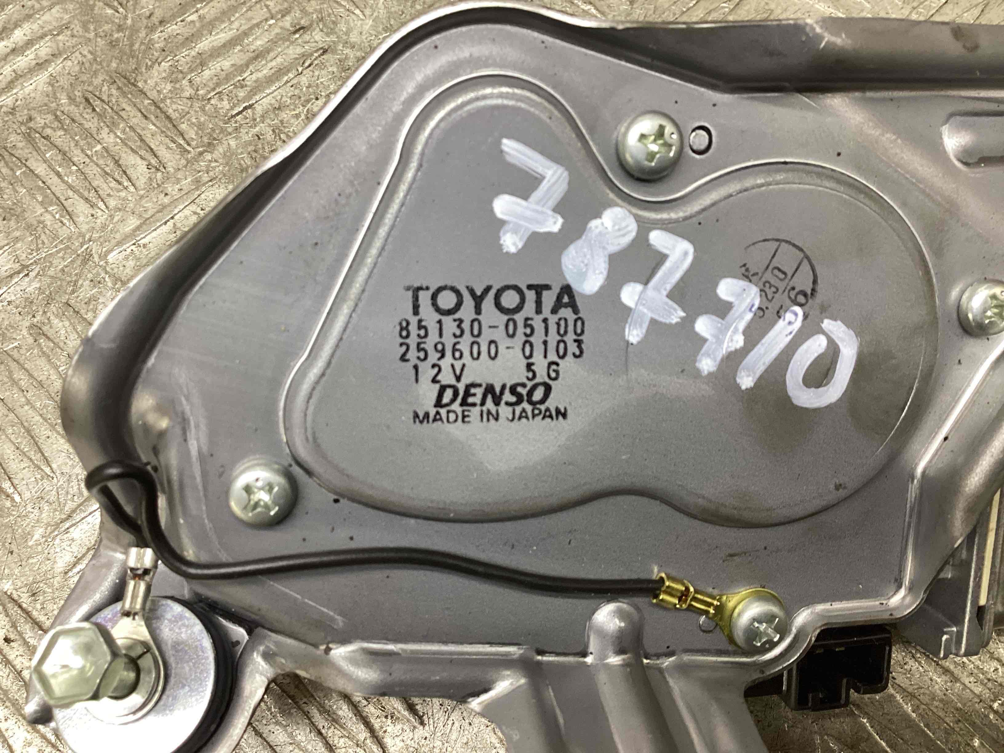 Моторчик стеклоочистителя задний Toyota Avensis 2 (T250) купить в Беларуси