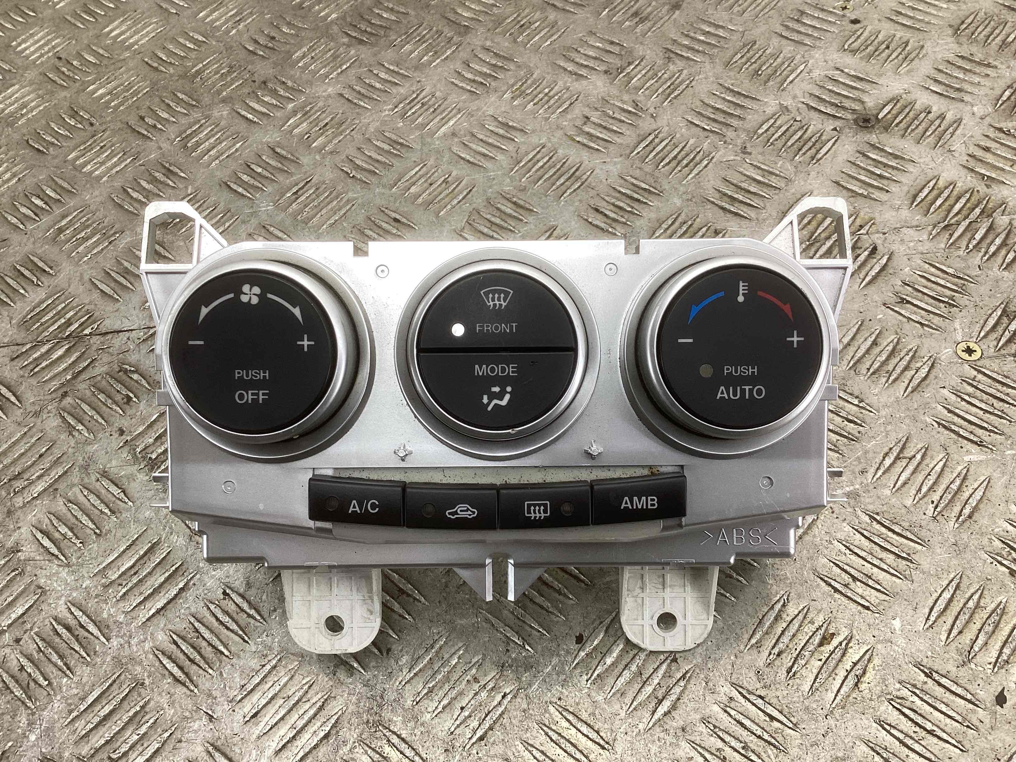 Блок управления печки/климат-контроля  Mazda 5