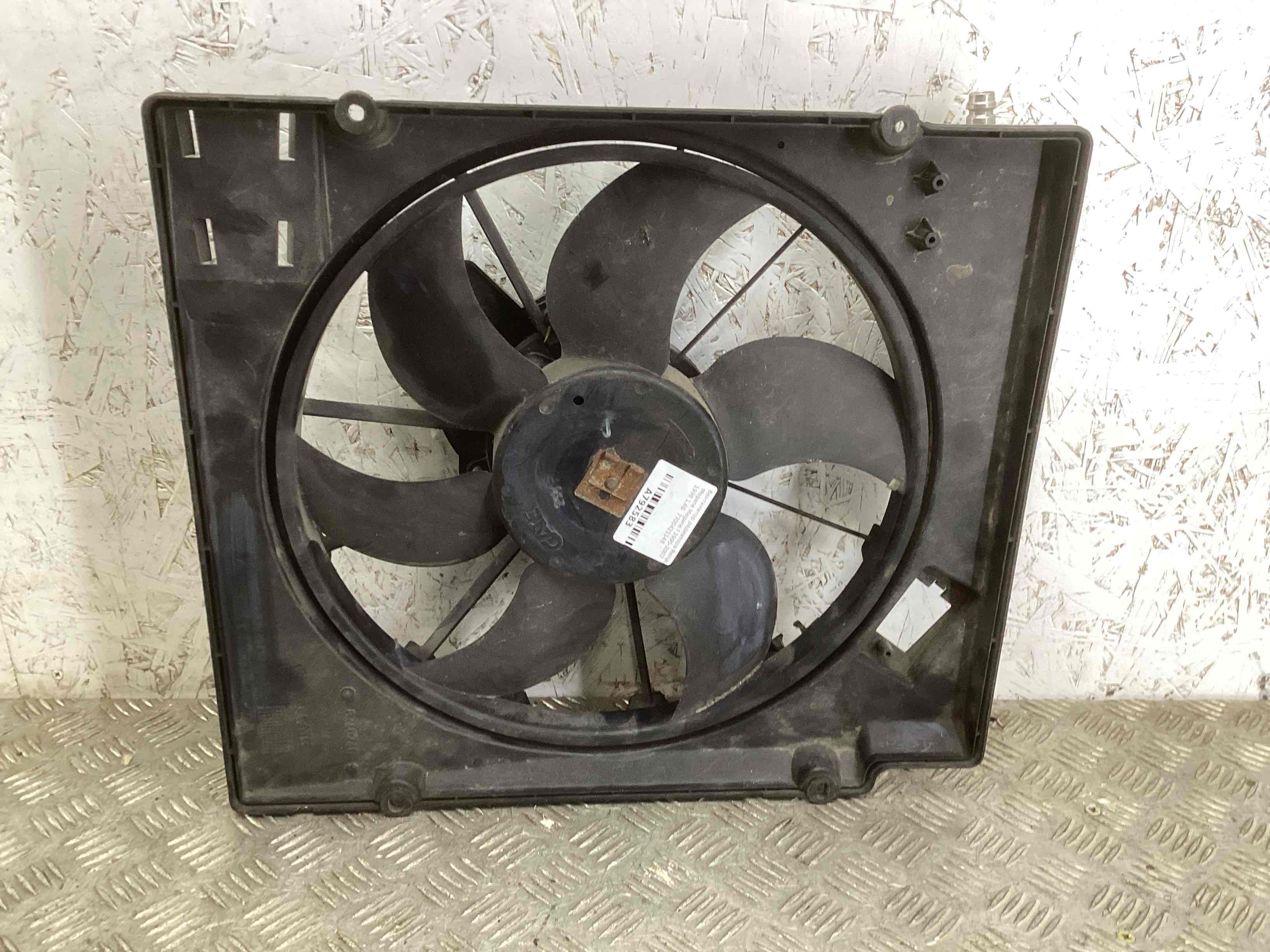 Вентилятор радиатора  Renault Megane