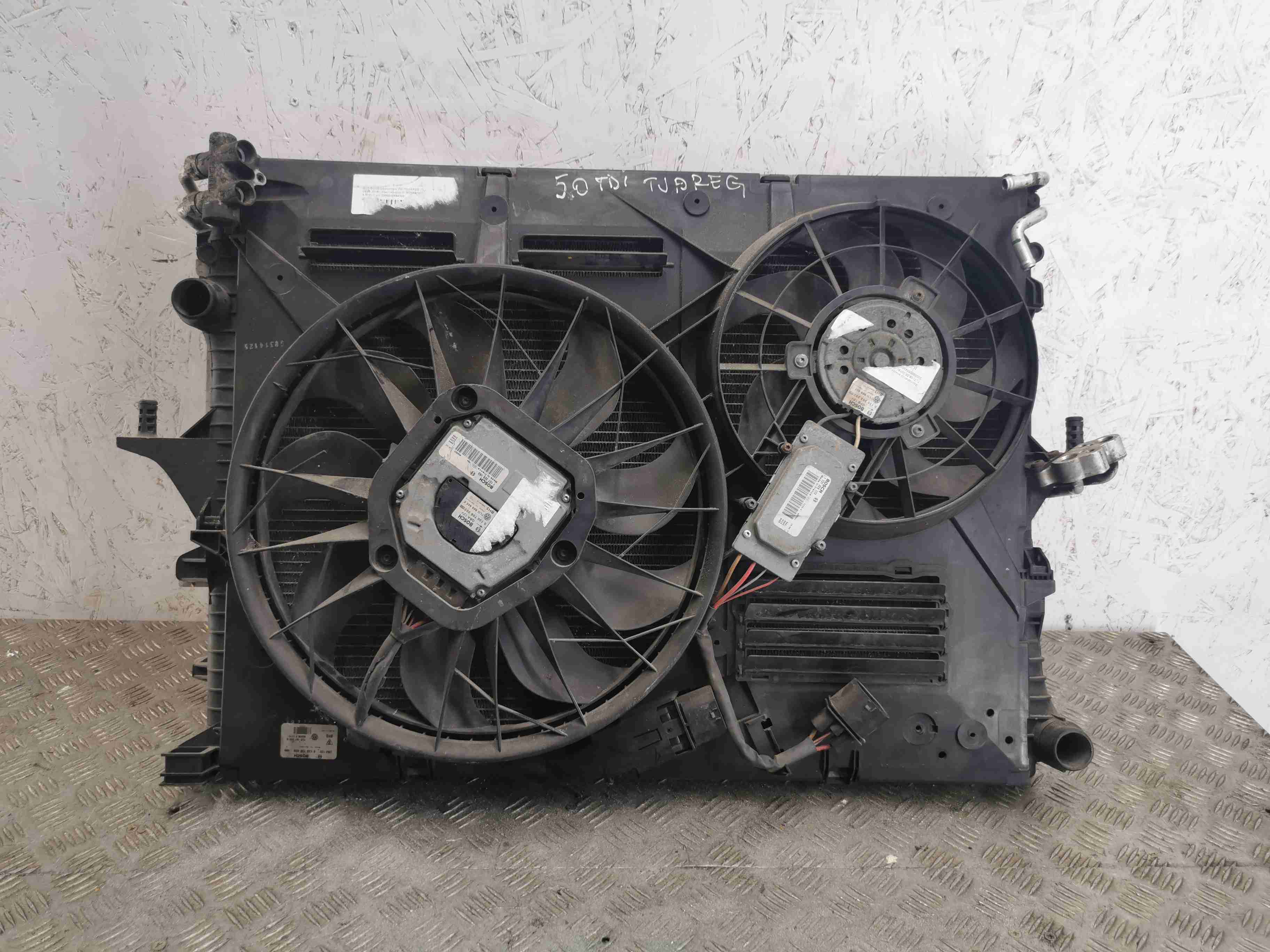 Вентилятор радиатора кондиционера Volkswagen Touareg 1 купить в России