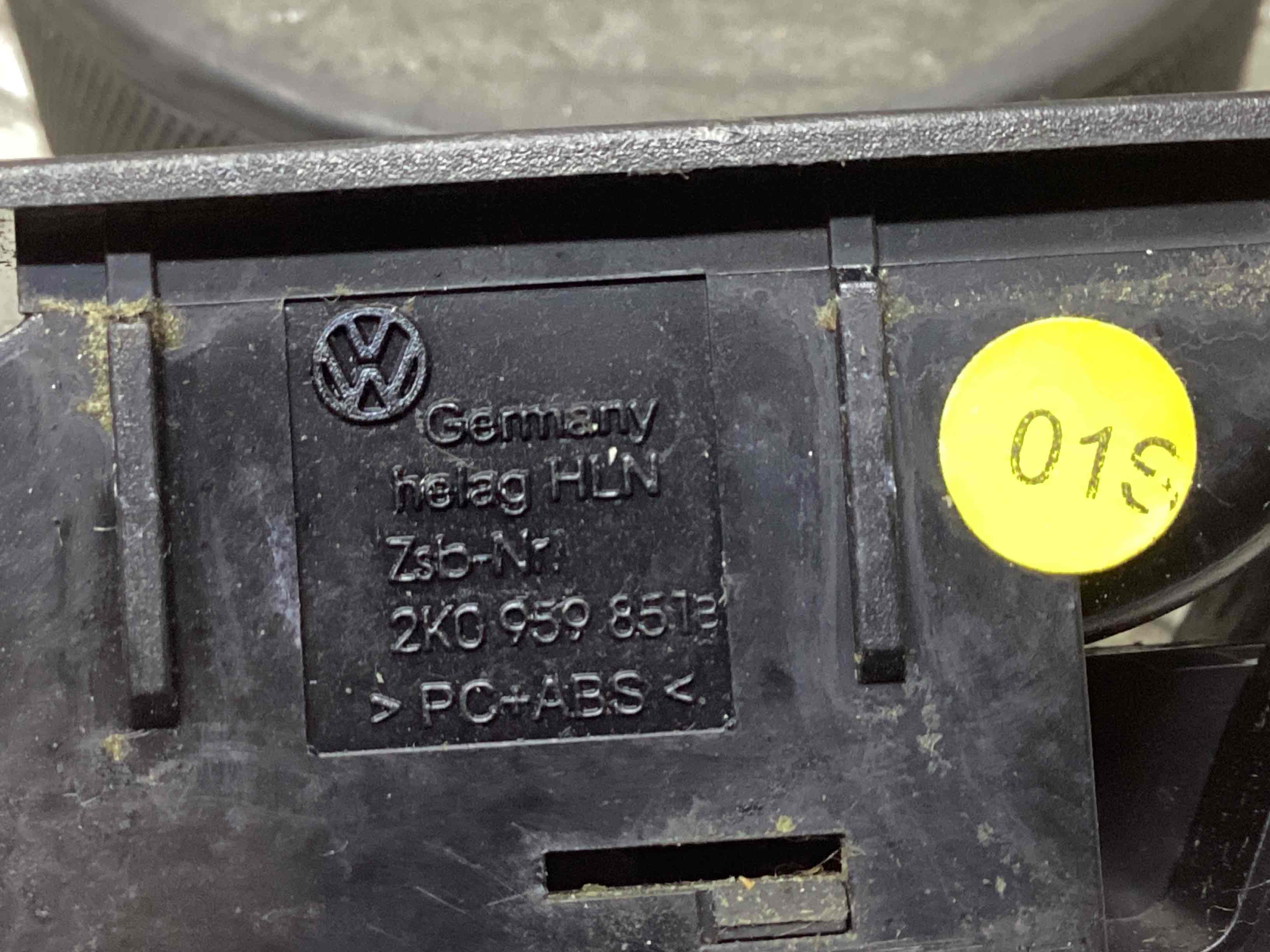 Кнопка стеклоподъемника Volkswagen Caddy 3 купить в России