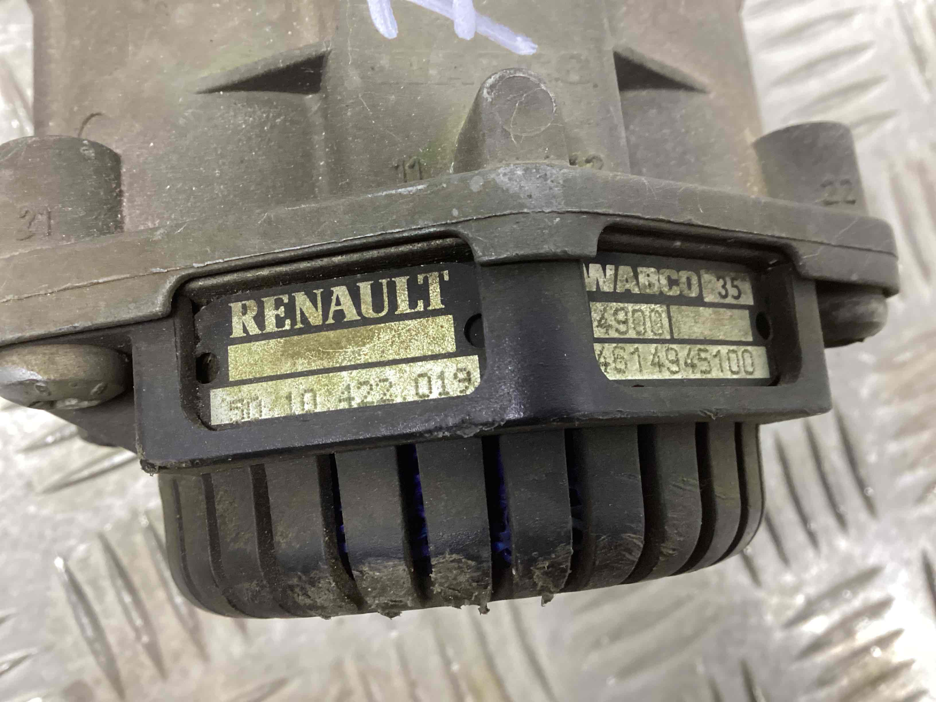 Кран тормозной главный (распределитель) Renault Midlum купить в России