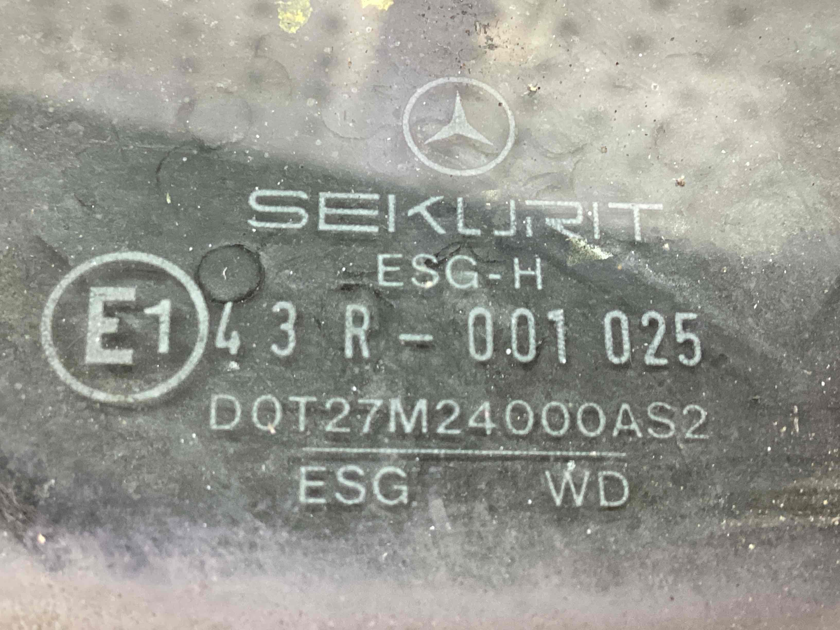Стекло форточки двери задней левой Mercedes S-Class (W126) купить в Беларуси