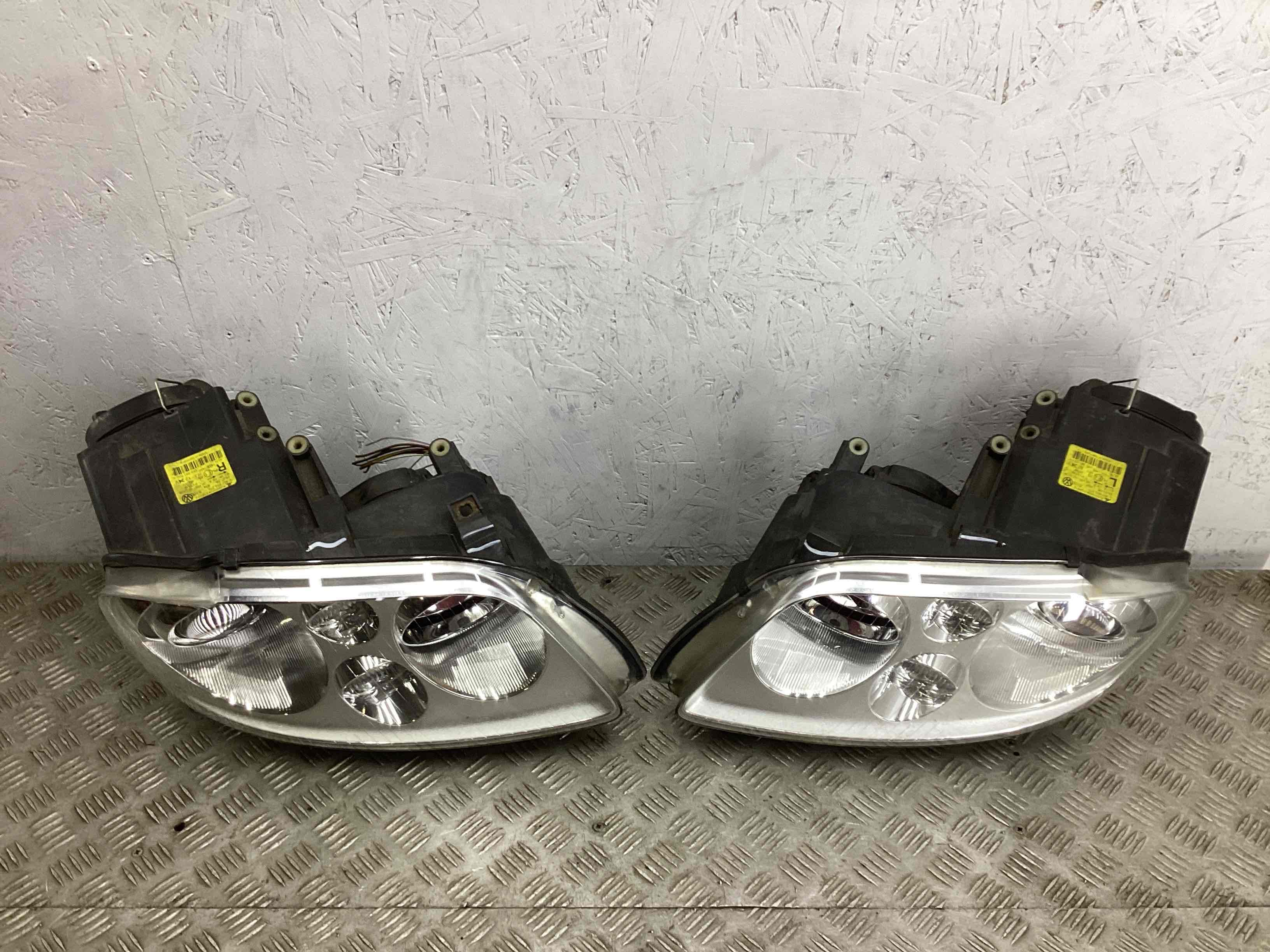 Купить Фару На Фольксваген Туарег 2006