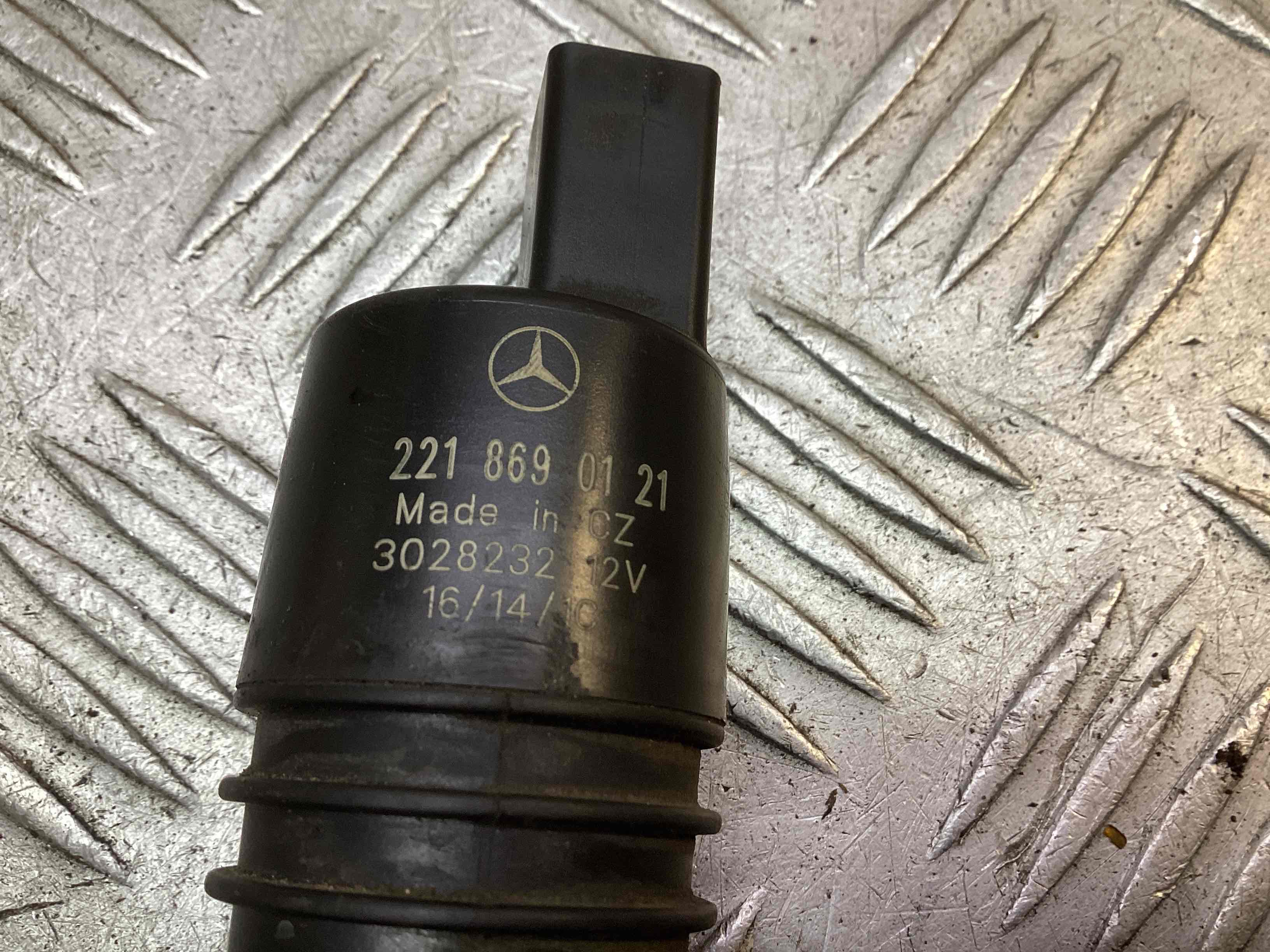 Моторчик (насос) омывателя Mercedes Sprinter 2 (W906) купить в Беларуси