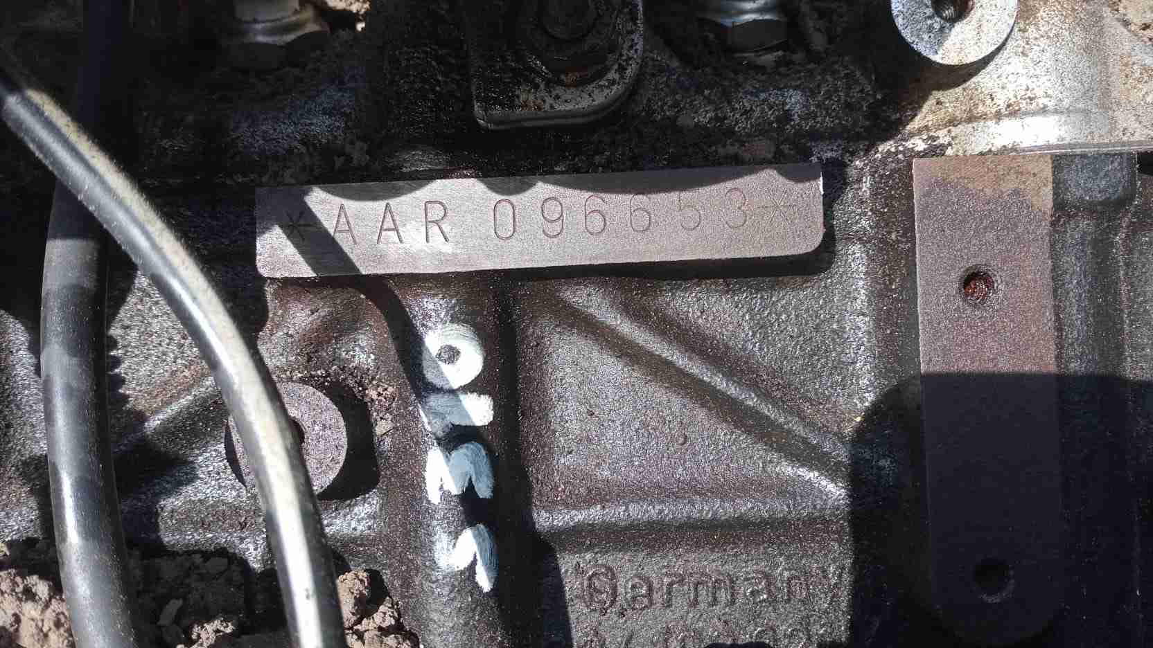 Двигатель  Audi 100