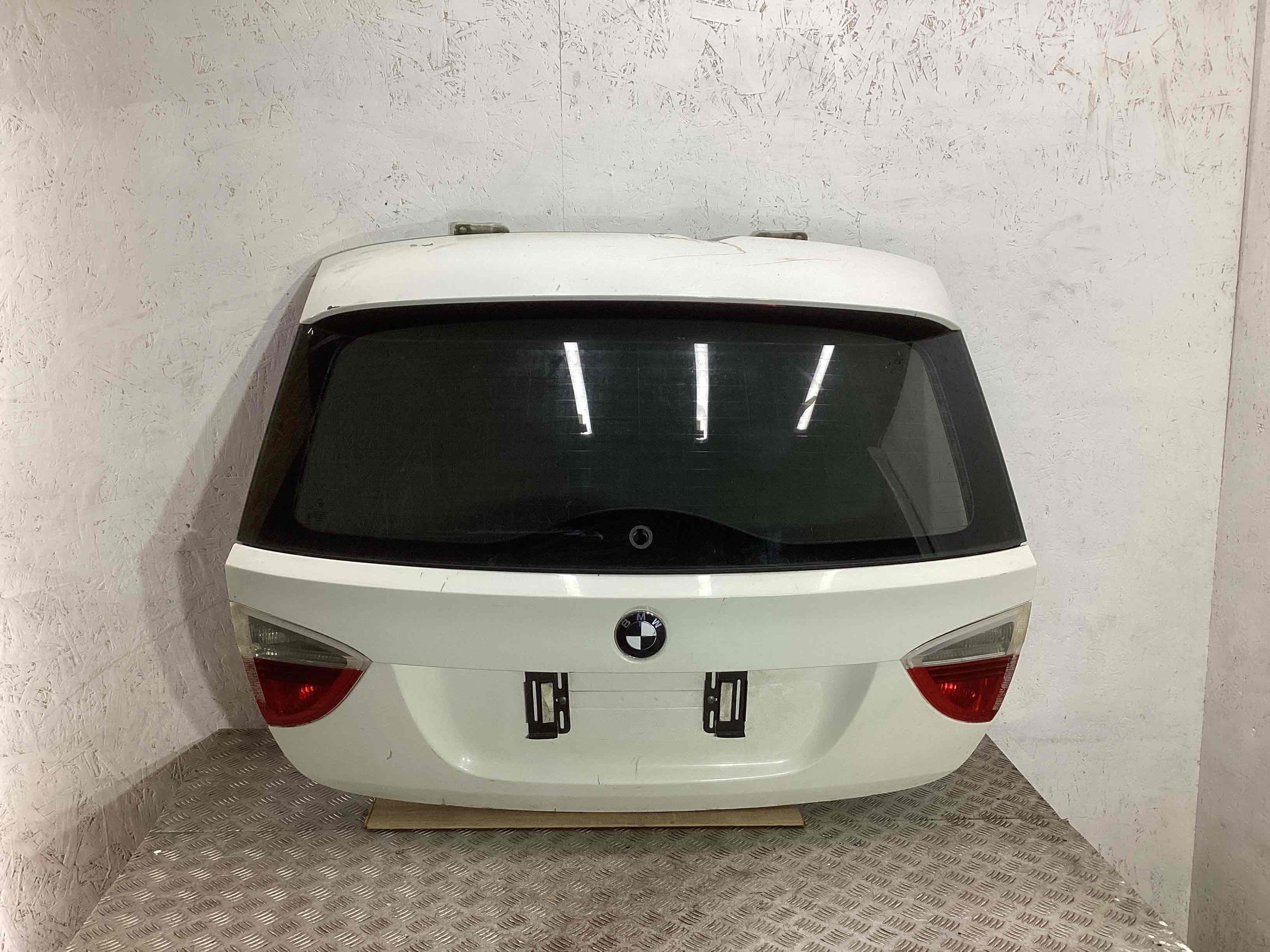 Крышка багажника (дверь 3-5)  BMW 3-Series