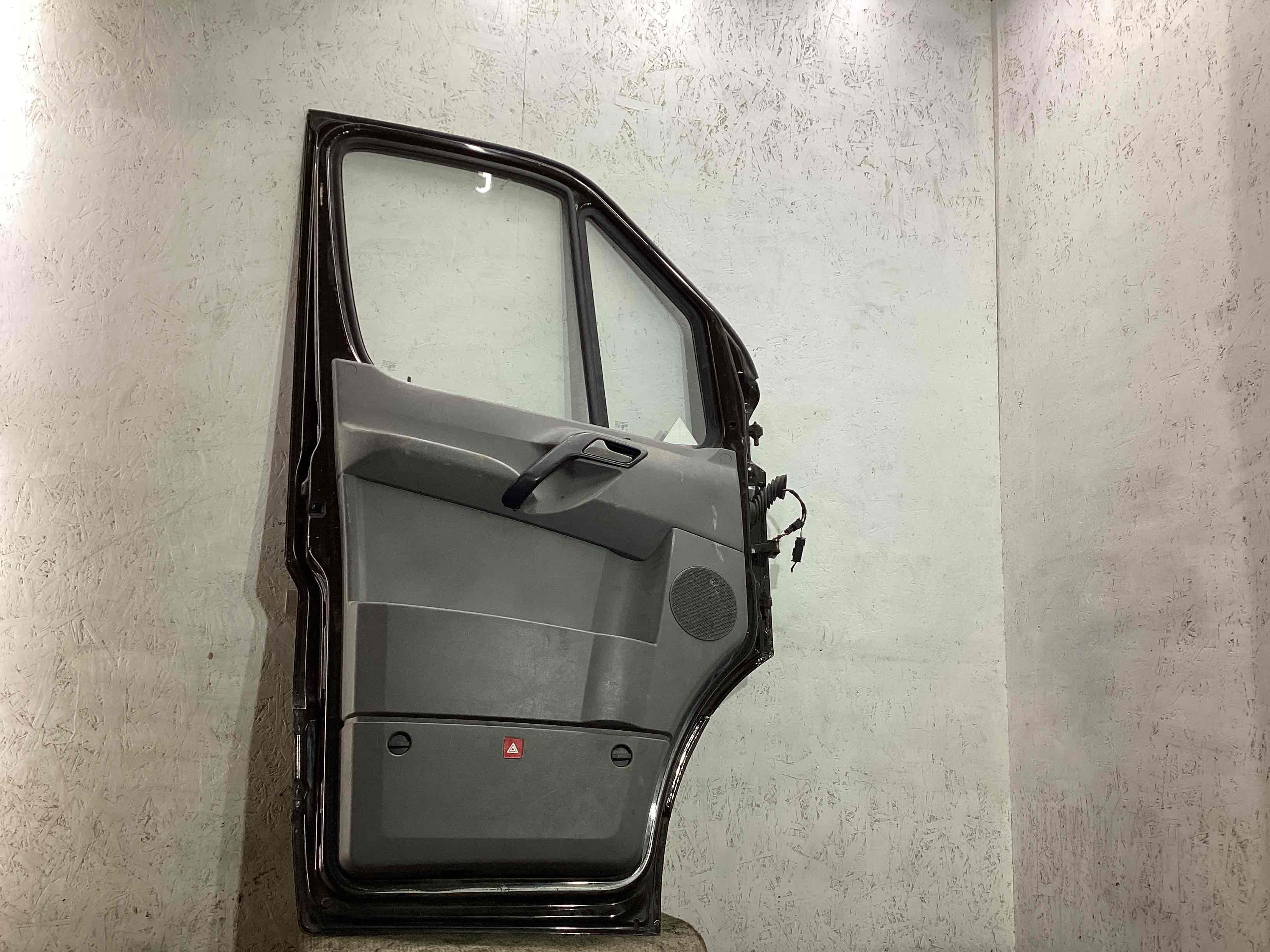 Стеклоподъемник механический двери передней левой Mercedes Sprinter 2 (W906) купить в Беларуси