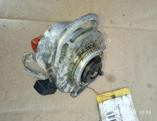 Распределитель зажигания (трамблёр) Volkswagen Passat B3 1988-1993  Volkswagen Passat Passat B3 1988-1993