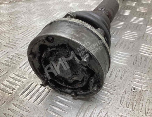 Полуось передняя левая (приводной вал, ШРУС) Volkswagen Passat B5 (3B) 1996-2000  Volkswagen Passat Passat B5 (3B) 1996-2000