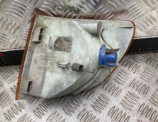 Поворотник правый Mercedes Vito I (W638) 1996-2003  Mercedes Vito Vito I (W638) 1996-2003