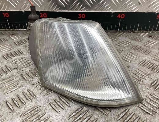 Поворотник правый Citroen Xantia (X2) 1998-2002 рестайлинг  Citroen Xantia Xantia (X2) 1998-2002 рестайлинг