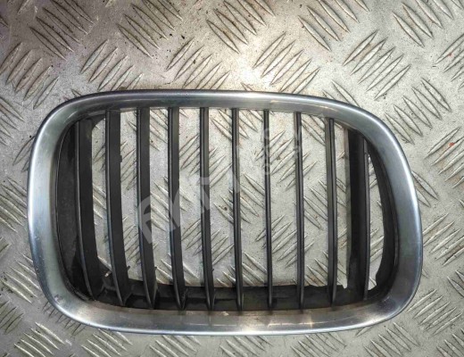 Решетка радиатора BMW 5-Series (E39) 1995-2000  BMW 5-Series 5-Series (E39) 1995-2000
