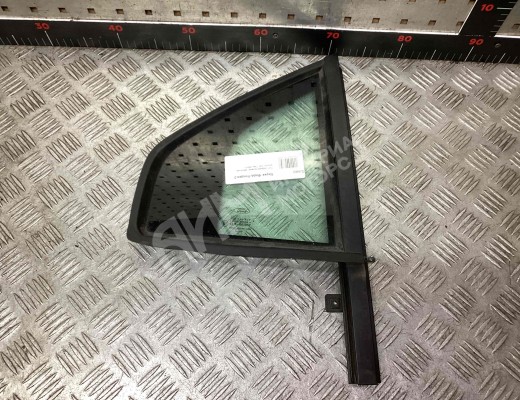Форточка задняя правая Ford Mondeo III 2000-2003  Ford Mondeo Mondeo III 2000-2003