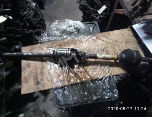 Полуось передняя правая (приводной вал, ШРУС) Peugeot 806 1994-2002  Peugeot 806 806 1994-2002