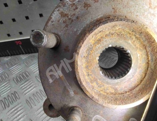 Ступица передняя левая Mazda Xedos VI (TA) 1992-1999  Mazda Xedos Xedos VI (TA) 1992-1999