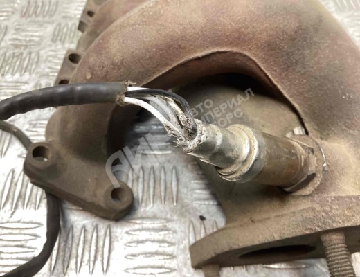 Коллектор выпускной Audi A4 B5 (8D) 1994-1999  Audi A4 A4 B5 (8D) 1994-1999