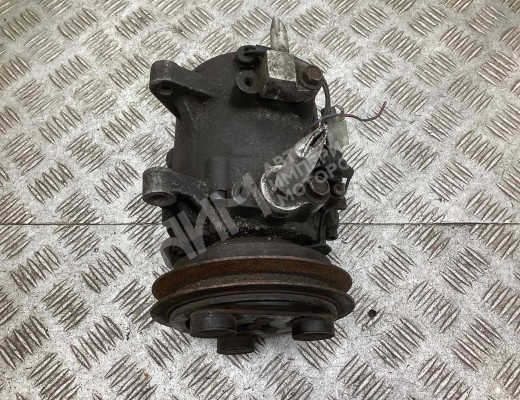 Компрессор кондиционера Nissan Primera I (P10) 1990-1996  Nissan Primera Primera I (P10) 1990-1996
