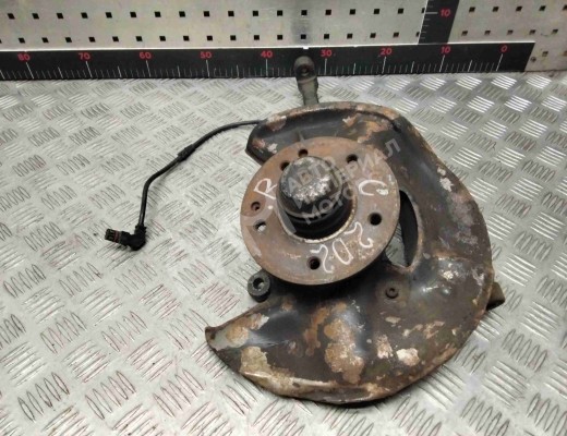 Ступица передняя левая Mercedes C (W202) 1997-2000 рестайлинг  Mercedes C C (W202) 1997-2000 рестайлинг