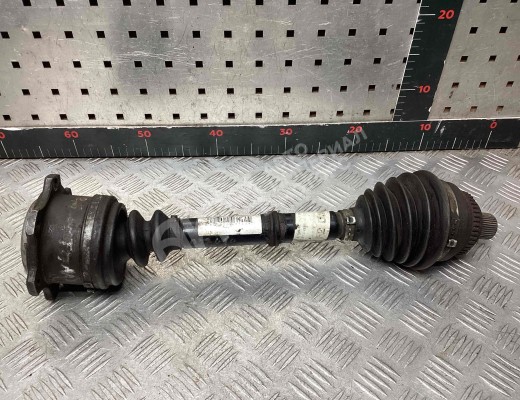 Полуось передняя правая (приводной вал, ШРУС) Audi A6 C4 (4A) 1994-1997  Audi A6 A6 C4 (4A) 1994-1997