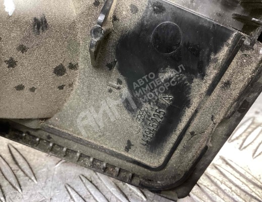 Фонарь крышки багажника левый Audi 100 C3 1982-1991  Audi 100 100 C3 1982-1991